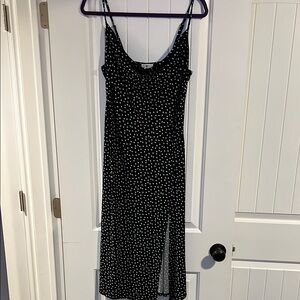 Socialite Black and White Midi Dress